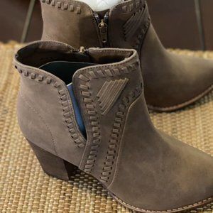 Women's Tan Suede  Booties****FREE SAME DAY SHIPPING****